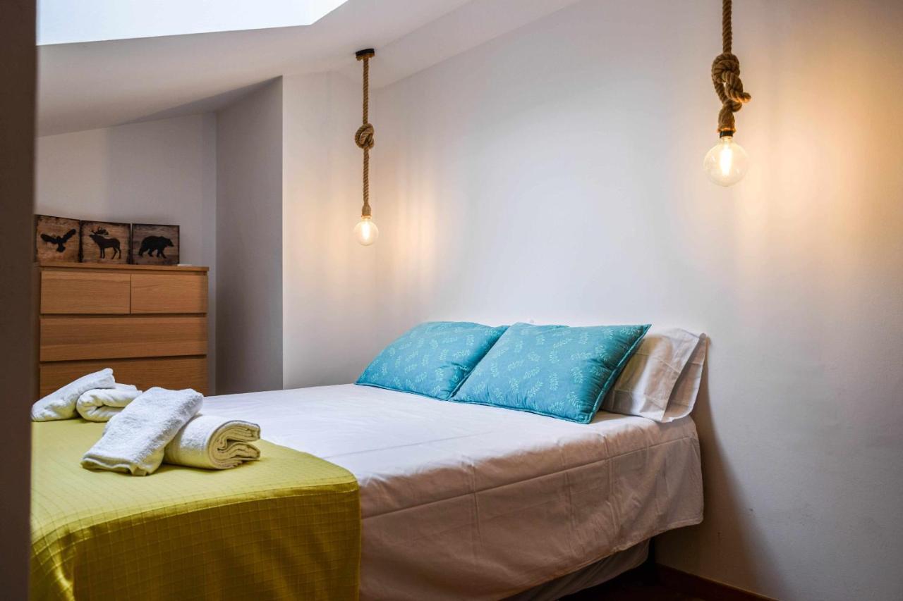 Loft Besalu Alojamiento Centrico Y Acogedor Kültér fotó